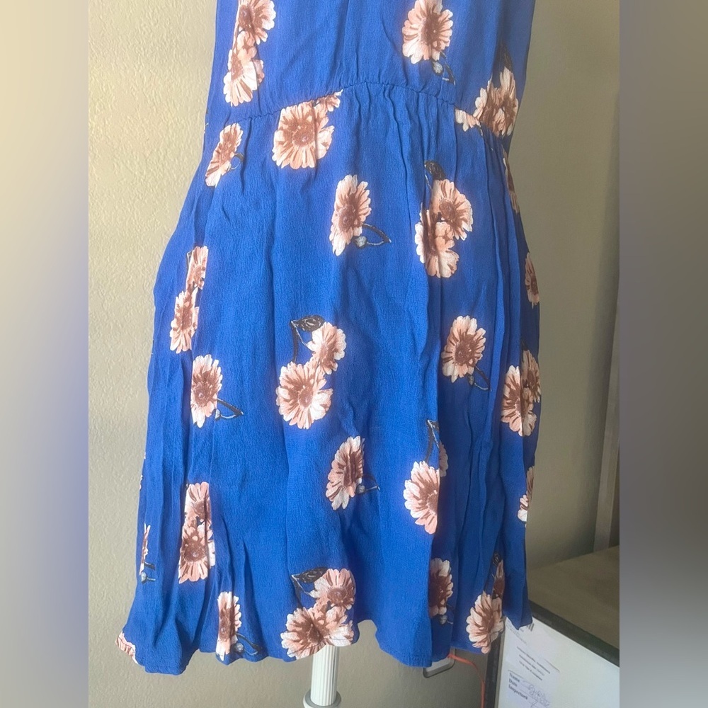 Women's Size L Blue Floral Sleeveless dress - Picture 3 of 8